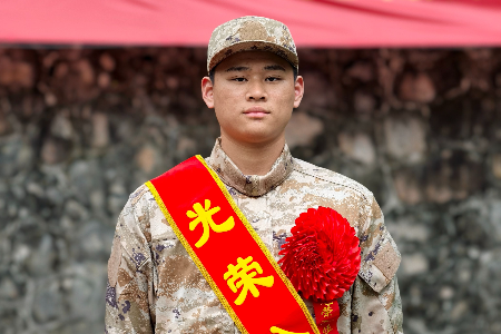 熱血男兒爭(zhēng)圓“參軍夢(mèng)”！中山新兵即將奔赴軍營(yíng)