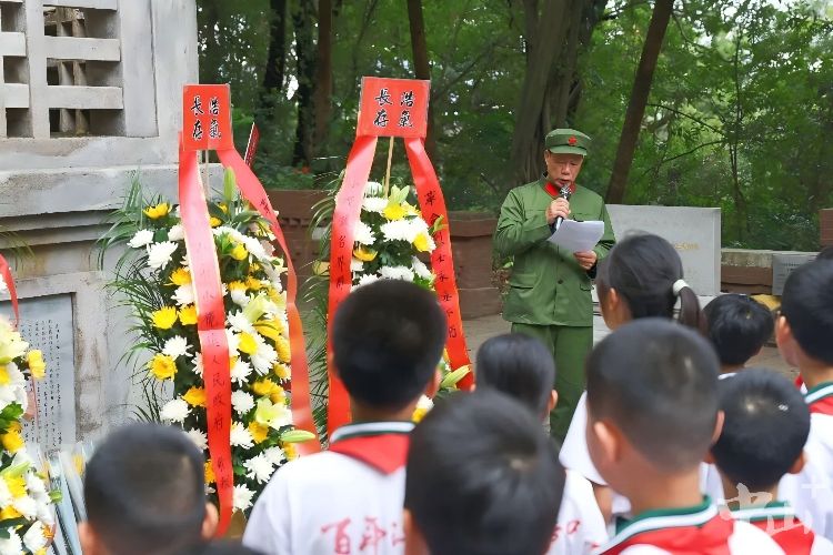 云端獻花、主題宣講……中山開展形式多樣的清明祭英烈活動